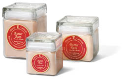 Sultry blend of sweet butterscotch and steamy rum flavors.
