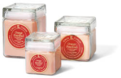 The sensual aromatherapy of patchouli and the fresh scent of orange.
